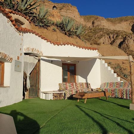 Vila Creatively Designed Cavehouse With Jacuzzi Gorafe Exteriér fotografie