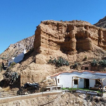 Vila Creatively Designed Cavehouse With Jacuzzi Gorafe Exteriér fotografie
