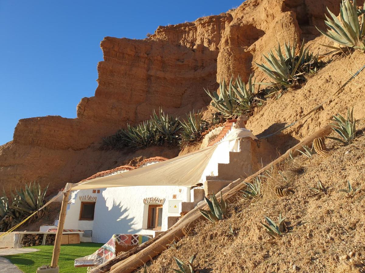 Vila Creatively Designed Cavehouse With Jacuzzi Gorafe Exteriér fotografie