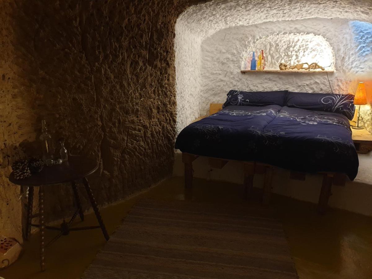 Vila Creatively Designed Cavehouse With Jacuzzi Gorafe Exteriér fotografie
