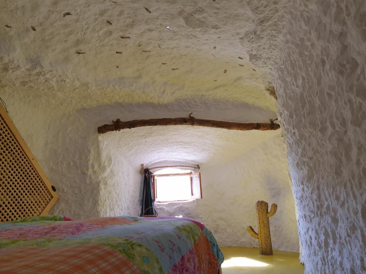 Vila Creatively Designed Cavehouse With Jacuzzi Gorafe Exteriér fotografie
