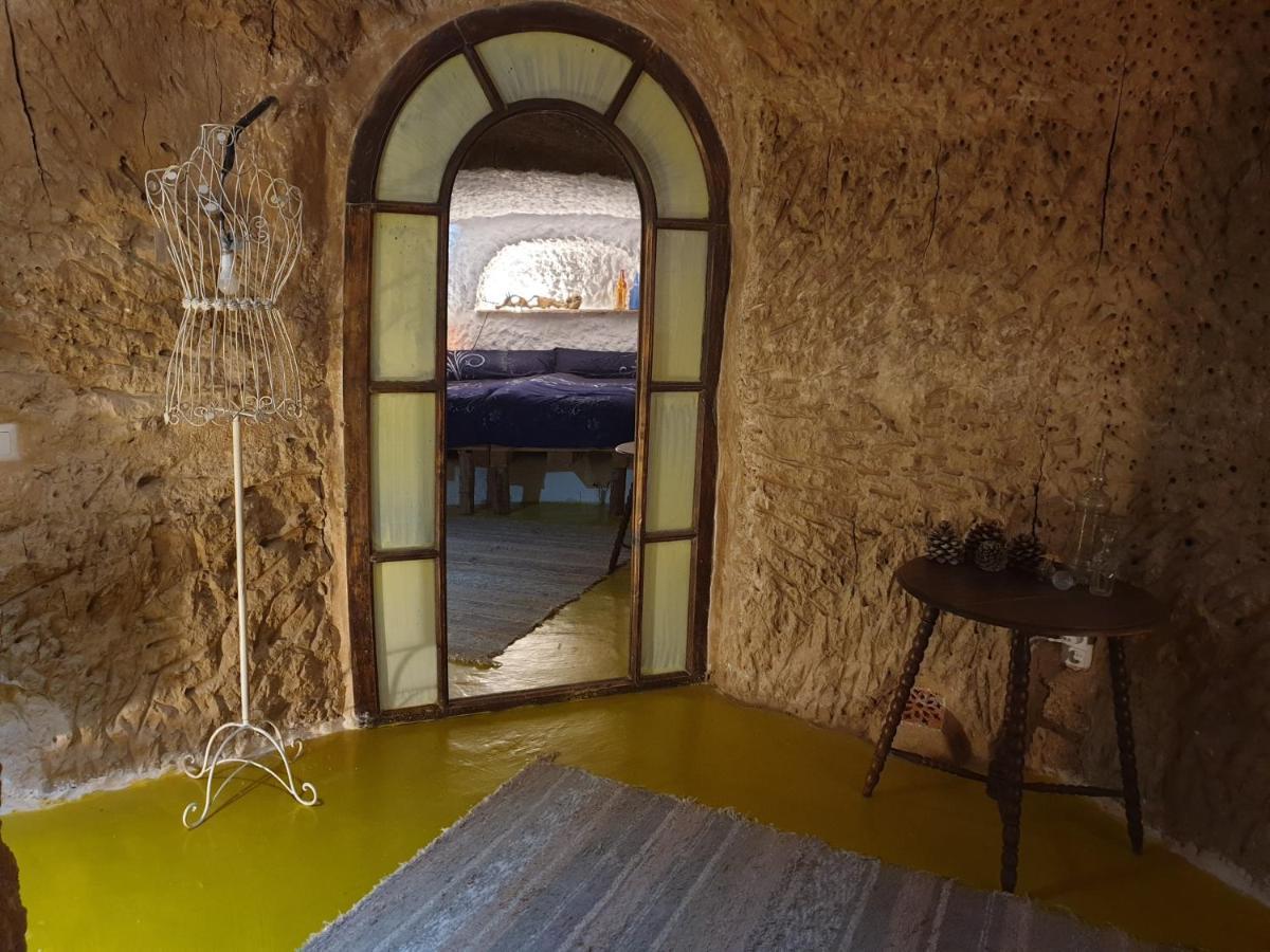 Vila Creatively Designed Cavehouse With Jacuzzi Gorafe Exteriér fotografie