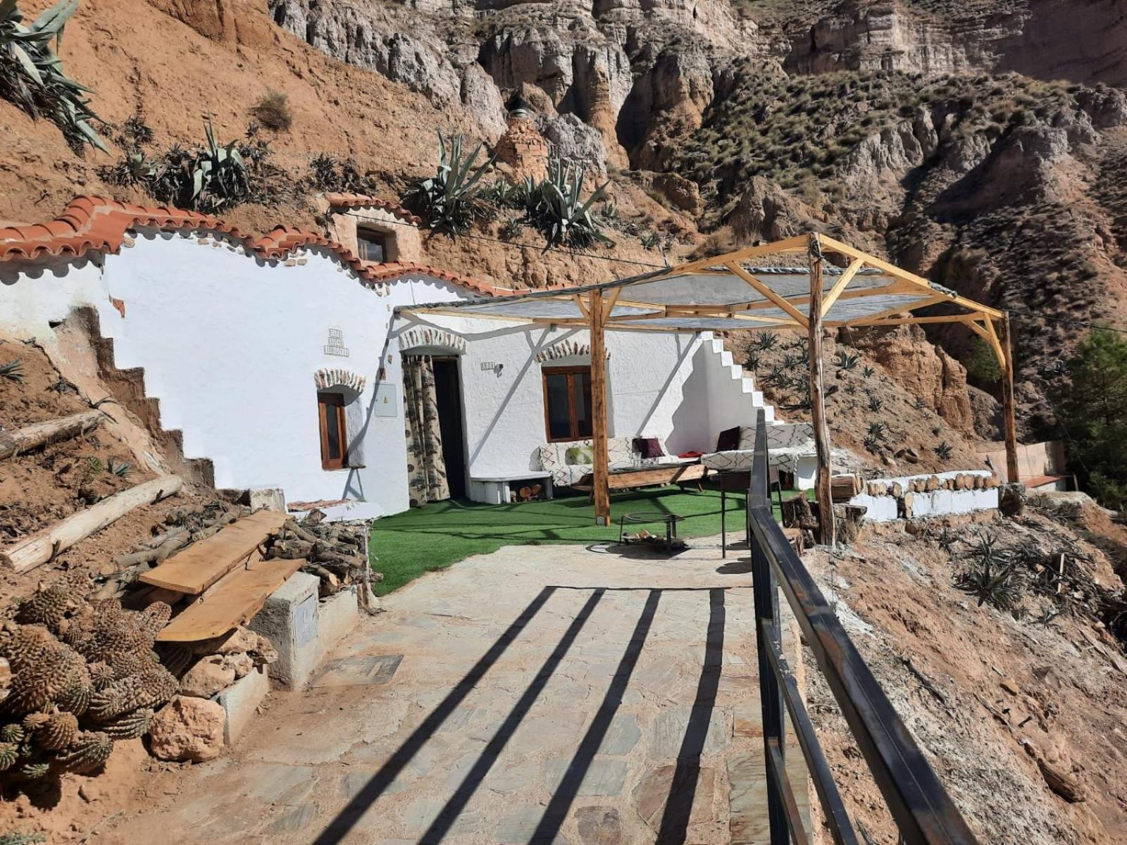 Vila Creatively Designed Cavehouse With Jacuzzi Gorafe Exteriér fotografie